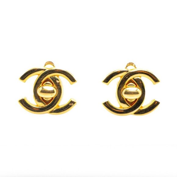 CHANEL Turnlock CC Logos Clip-On Earrings Gold Tone 96P Auth #3299 - Picture 1 of 4